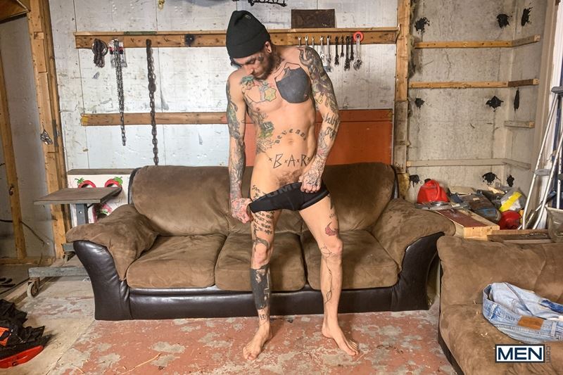 Hottie tattoo muscled hunk Bo Sinn jerks 10 inch dick shoots cum six pack abs Men 003 gay porn pics - Bo Sinn